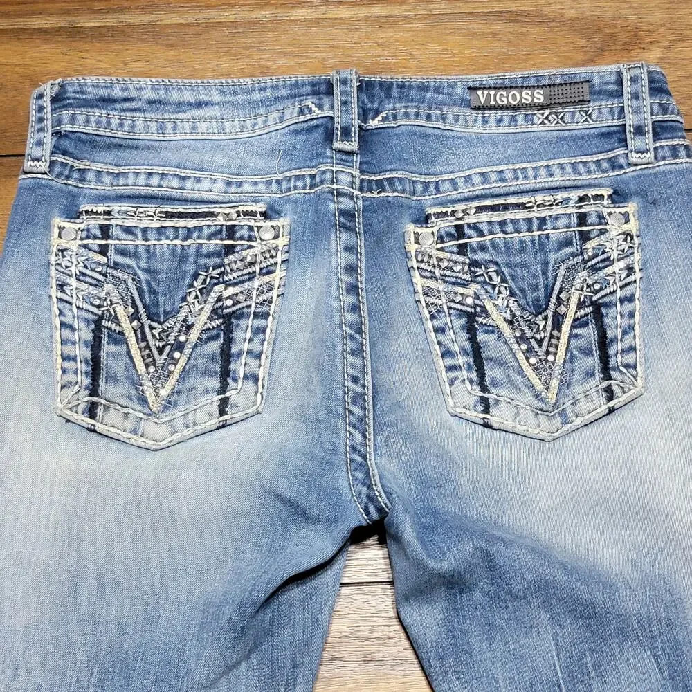 Vigoss Classic Denim Boot Cut Jeans w/ Bling Back Pockets - Size W29 L33